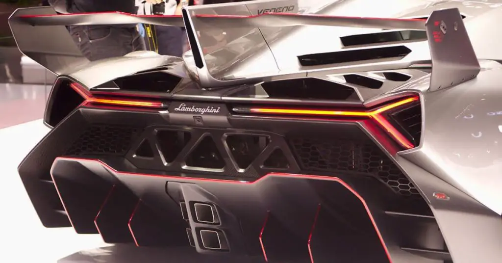 Lamborghini Veneno rear view