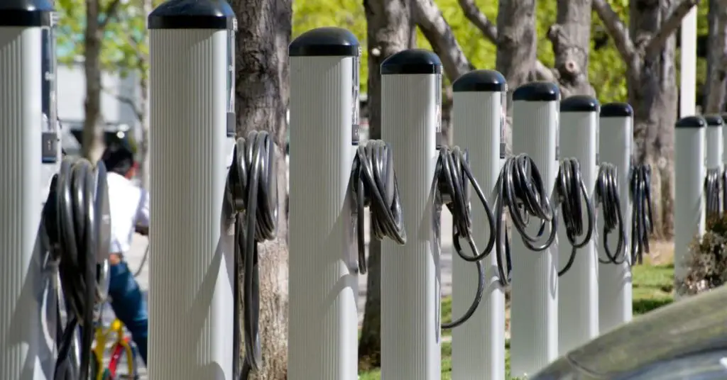 electric cars charging stations limited